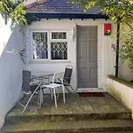 Studiosleeps2-Gardenview-Parking-Internet-Patio